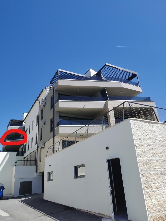 Black Pearl - Luxury Seaside App With Pool & Bbq, Istra Banjole Eksteriør billede